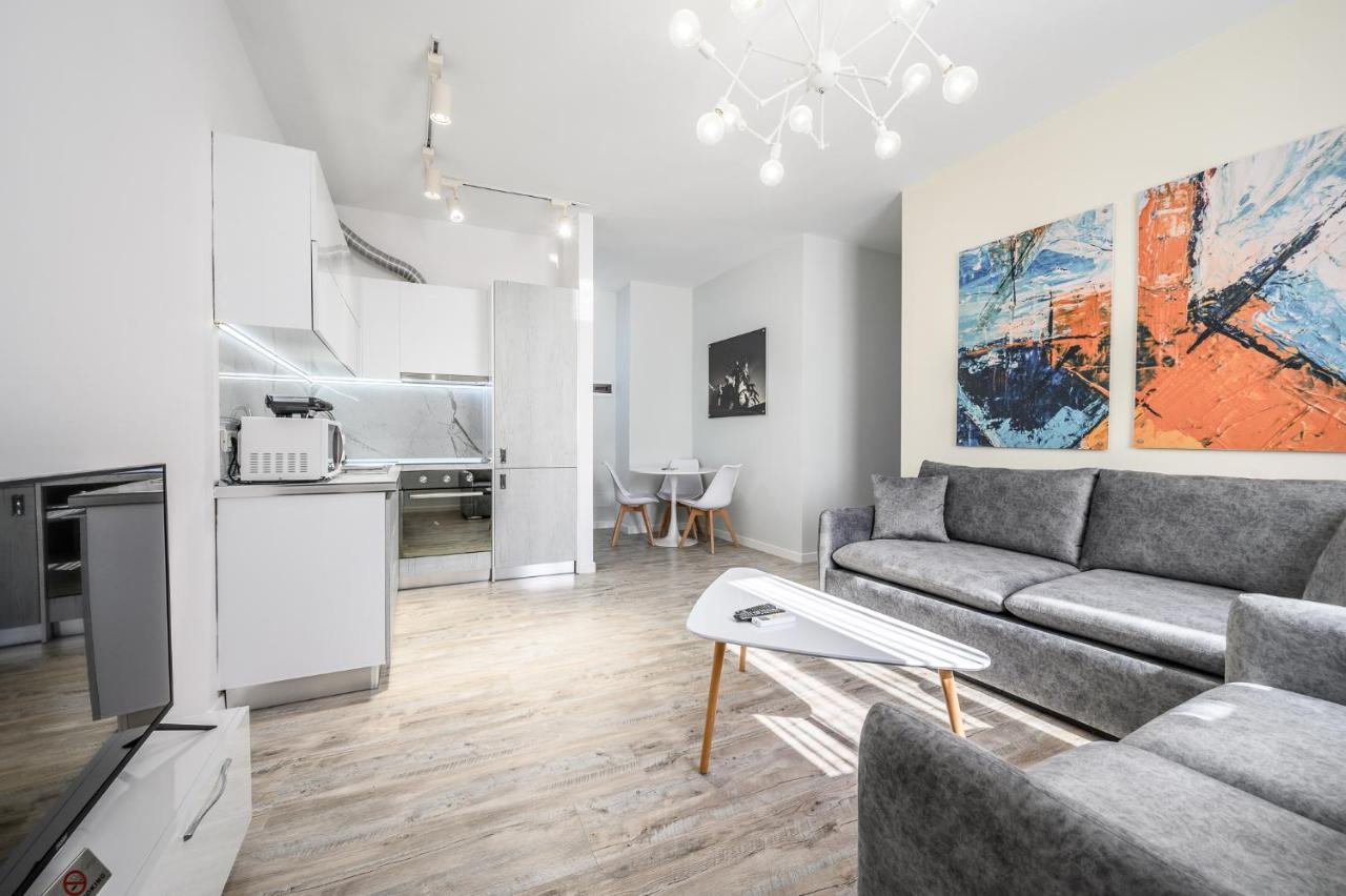 Miku Apartment-Modernly Designed Downtown 地拉那 外观 照片