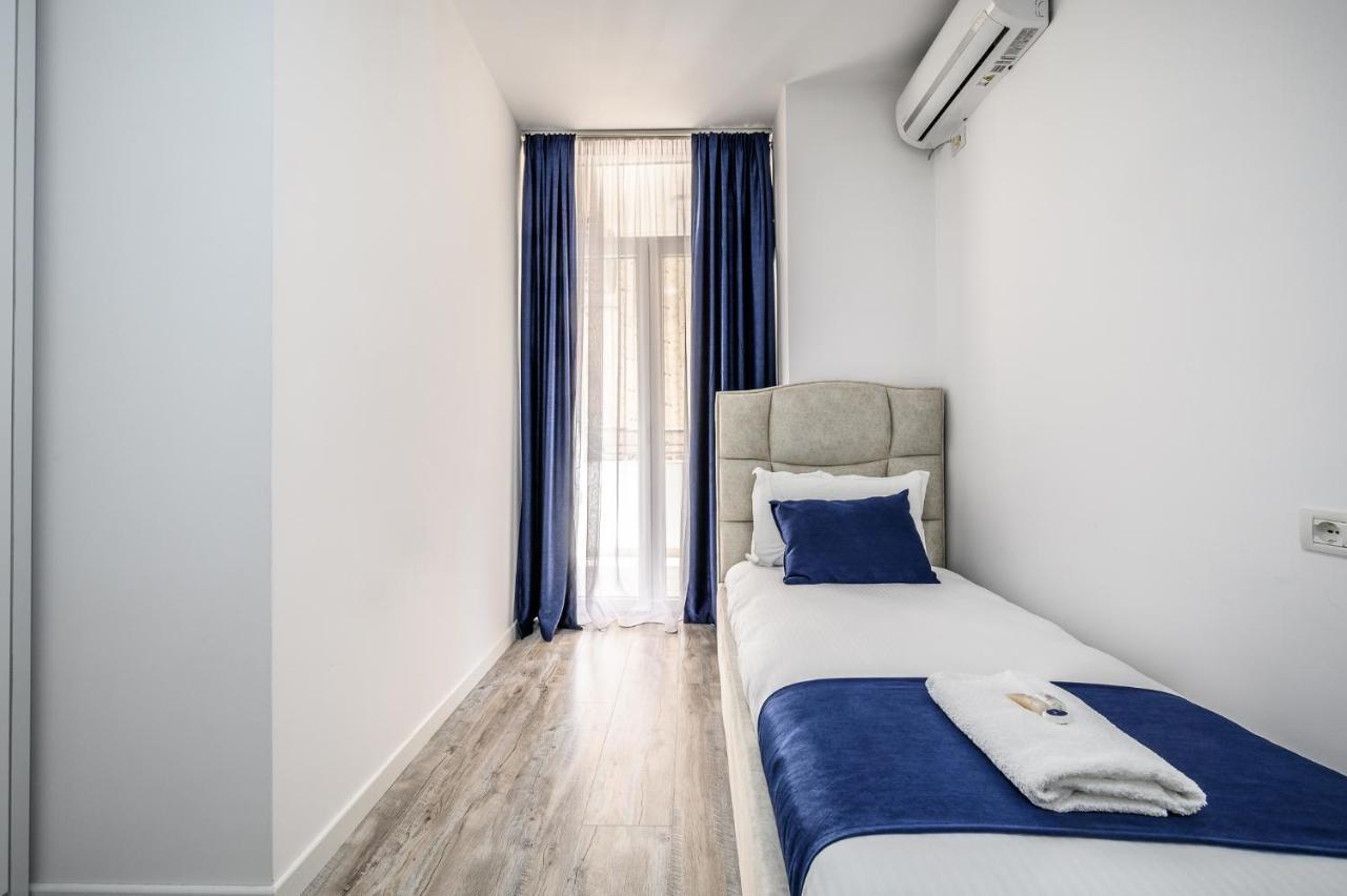 Miku Apartment-Modernly Designed Downtown 地拉那 外观 照片